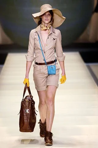 Look 18